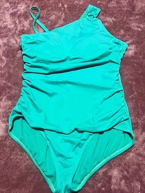 Green One-Shoulder Ruched Swimsuit